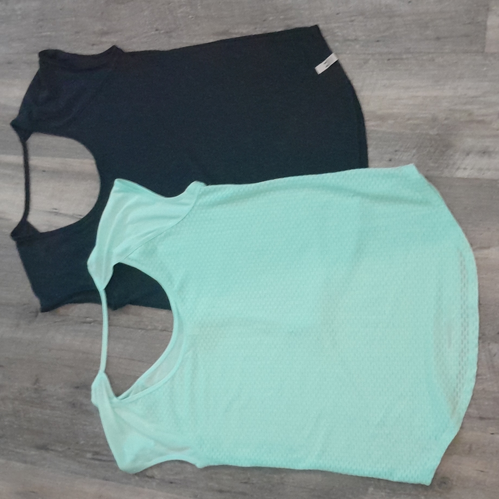 Med women's  🏃Under Armour 🏃 active wear
